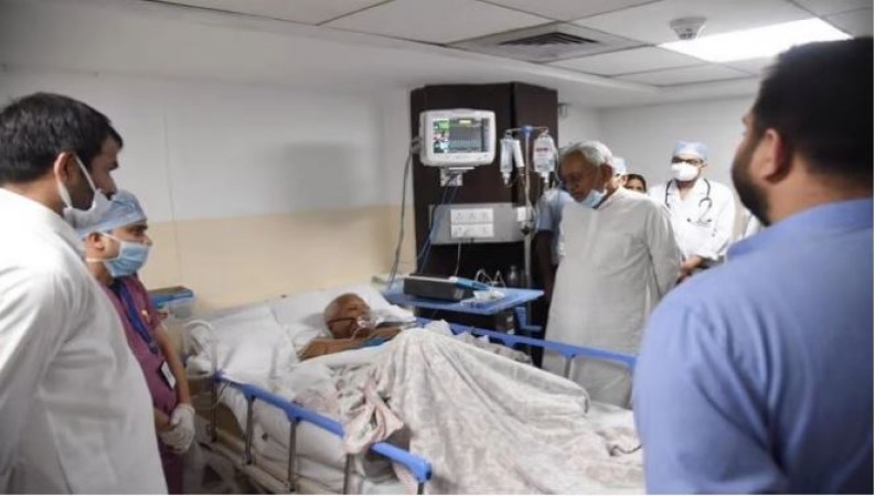 दिल्ली एम्स में भर्ती हैं लालू प्रसाद यादव, गंभीर हालत देखकर राबड़ी ने की भावुक अपील..