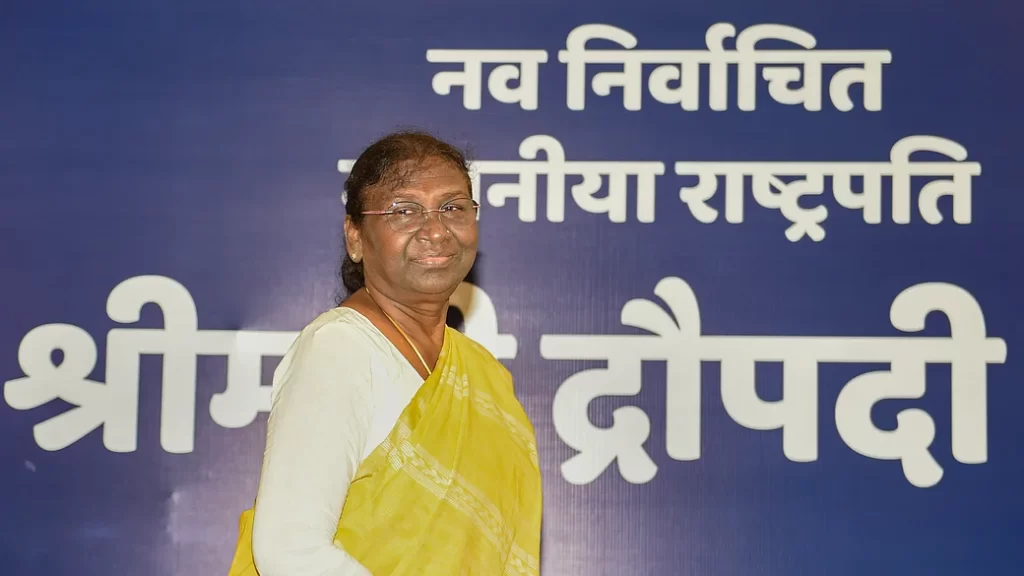 द्रौपदी मुर्मू सोमवार को लेंगी राष्ट्रपति पद की शपथ, दी जाएगी 21 तोपों की सलामी