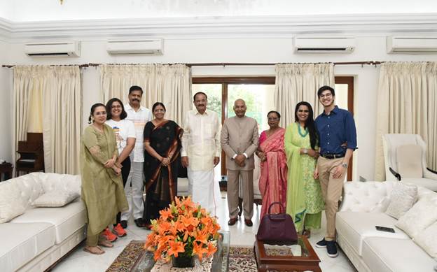 राष्ट्रपति ने अपनी व्यापक दूरदर्शिता और प्रीतिकर सादगी से संस्था का कदकाफी बढ़ाया- उपराष्ट्रपति नायडू