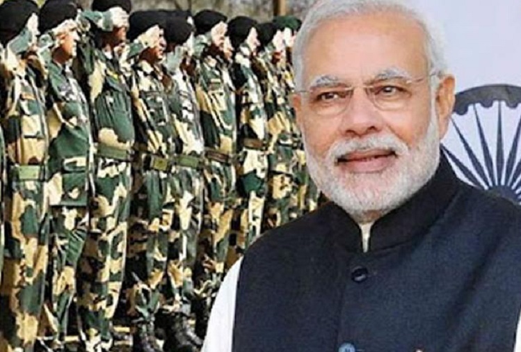 पीएम मोदी ने सीआरपीएफ कर्मियों को दी स्थापना दिवस की शुभकामनाएं
