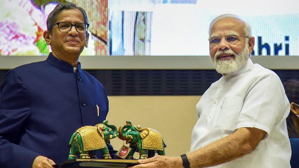“ईज़ ऑफ डूइंग बिजनेस और ईज़ ऑफ लिविंग की तरह ईज़ ऑफ जस्टिस भी होना चाहिए”- पीएम मोदी