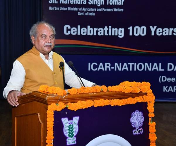 अपने शताब्दी वर्ष में राष्ट्रीय डेरी अनुसंधान संस्थान को 100 गांव गोद लेकर पशुपालन विकास करना चाहिए – नरेंद्र सिंह तोमर