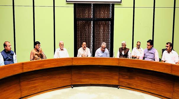 देशव्यापी तटीय सफाई अभियान को लेकर केन्द्रीय मंत्री डॉ. जितेन्द्र सिंह ने बुलाई बैठक, बोले- पृथ्वी विज्ञान मंत्रालय इसका नेतृत्व कर रहा है