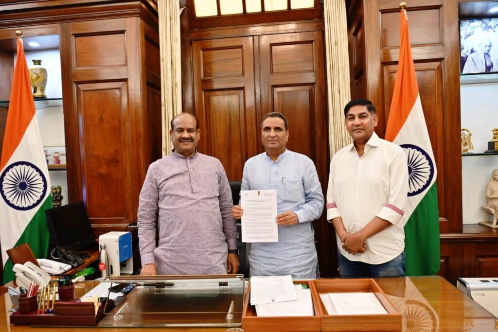 आरटीडीसी अध्यक्ष धर्मेंद्र राठौड़ ने केन्द्र सरकार से अजमेर स्थित ब्रह्मा मंदिर का जीर्णोद्धार करवाने के लिए किया आग्रह