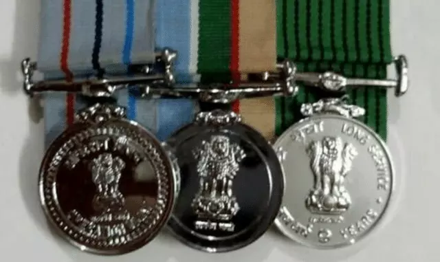 स्वतंत्रता दिवस, 2022 के अवसर पर अग्निशमन सेवा, होमगार्ड (एचजी) और नागरिक सुरक्षा (सीडी) कर्मियों को राष्ट्रपति पदक से किया गया सम्मानित