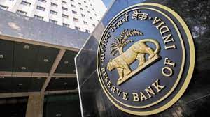अब लोन लेना होगा आसान, सात बैंकों ने ब्याज दरों में की 15-50 bps की बढ़ोतरी