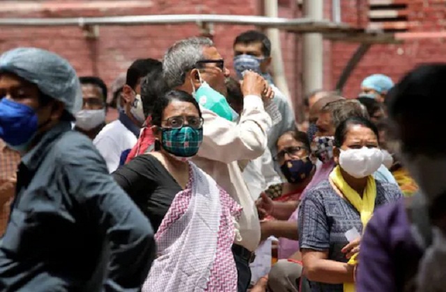 कोविड अपडेट: देश में बुधवार को मिले 16,299 नए मरीज, 53 लोगों की मौत