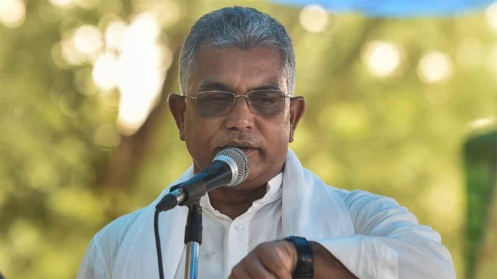 बीजेपी सांसद दिलीप घोष ने टीएमसी नेता सौगत रॉय को लेकर कही ये बड़ी बात, मचा बवाल
