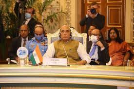 रक्षा मंत्री राजनाथ सिंह ने अपने उज़्बेक, कज़ाख और बेलारूसी समकक्षों के साथ रक्षा सहयोग बढ़ाने के तरीकों पर की चर्चा