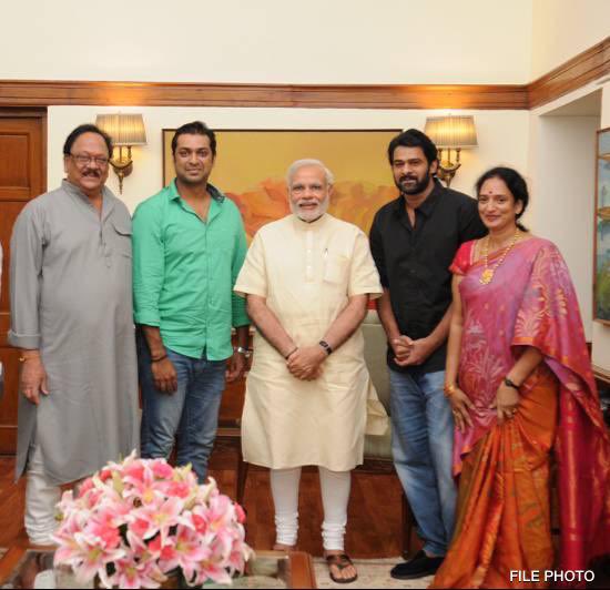 प्रधानमंत्री मोदी ने तेलुगु अभिनेता यूवी कृष्णम राजू गारू के निधन पर व्यक्त किया शोक