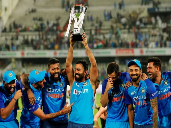 ऑस्ट्रेलिया को टी20 श्रंखला में हराकर भारत का आईसीसी रैंकिंग में शीर्ष स्थान बरकरार