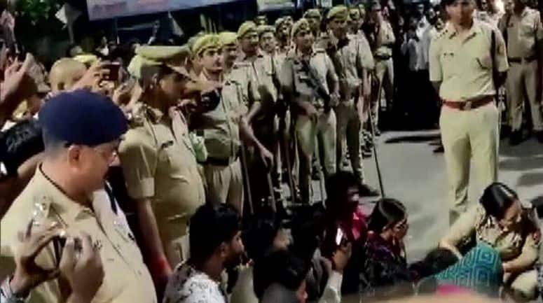 दोस्ती के नाम पर दो नाबालिग बहनो का रेप, पेड़ से लटकती मिली लाश, 6 आरोपी गिरफ्तार