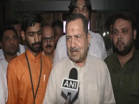 इंद्रेश कुमार ने आरएसएस पर प्रतिबंध मामले में कांग्रेस सांसद को सुनाई खरी खोटी