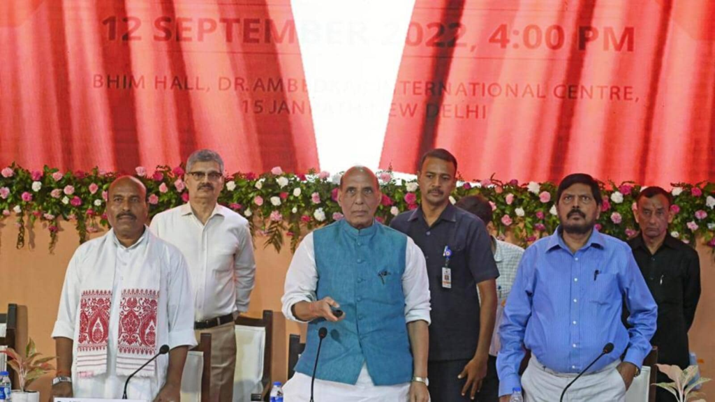 युवा राष्ट्र की आधारशिला हैं अगर उनका वर्तमान नशे में है तो उनके भविष्य का अंदाजा आसानी से लगाया जा सकता है- रक्षा मंत्री राजनाथ सिंह