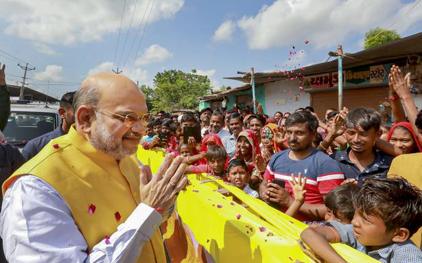 केंद्रीय गृह मंत्री अमित शाह ने गुजरात में फ्लाईओवर, स्वास्थ्य केंद्र का उद्घाटन किया