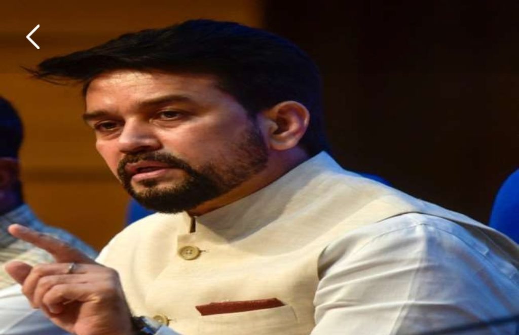 केंद्रीय मंत्री अनुराग ठाकुर ने धारावी के लोगों से खेल परिसर बनवाने का किया वादा
