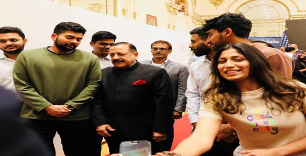 यह देश में निवेश करने का ‘‘सर्वश्रेष्ठ समय’’ है, क्योंकि भारत तेजी से वैश्विक निवेश गंतव्य बनता जा रहा है:केन्द्रीय मंत्री डॉ. जितेन्द्र सिंह