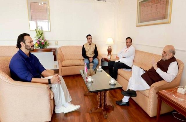 मुंबई: गृह मंत्री अमित शाह ने फिल्म निर्देशक रोहित शेट्टी से की मुलाकात, सोशल मीडिया बना चर्चा का विषय