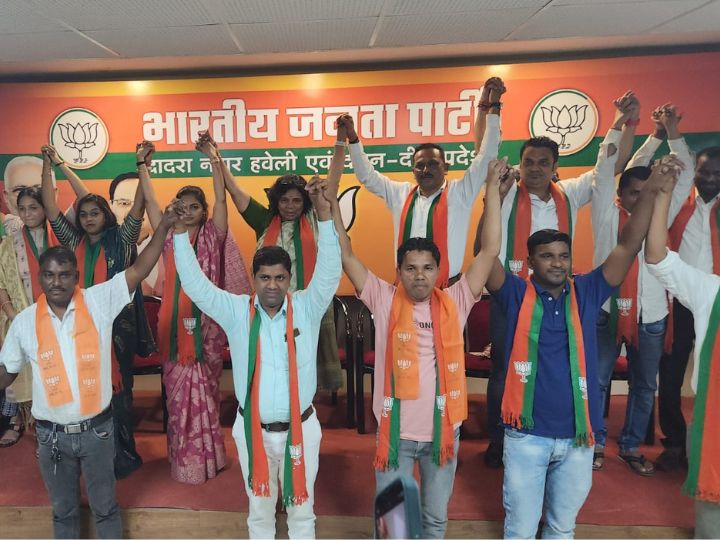नीतीश कुमार को बड़ा झटका, दमन दीव में जेडीयू के 15 जिला पंचायत सदस्य बीजेपी में शामिल