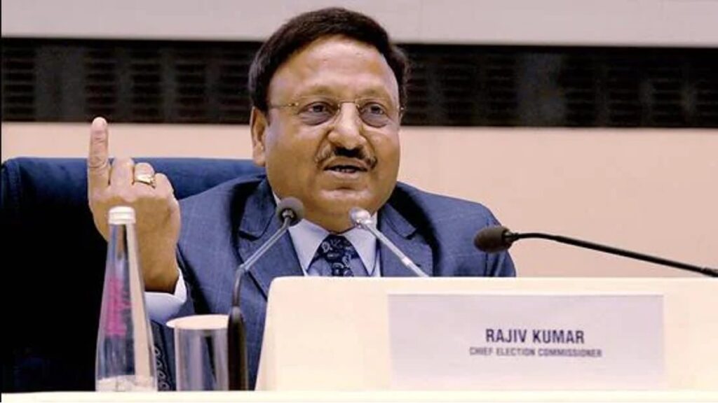 गुजरात से पहले हिमाचल में चुनाव की तारीखों का ऐलान क्यों ? चुनाव आयोग के फैसले पर उठ रहे सवाल, विपक्ष ने कही ये बात…
