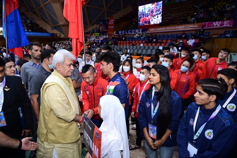 जम्मू-कश्मीर एलजी मनोज सिन्हा ने छठी सीनियर पेनक सिलाट चैंपियनशिप का उद्घाटन किया