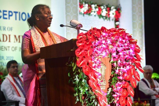 राजमार्ग, रेलवे, वायुमार्ग और जलमार्ग की विभिन्न नई परियोजनाओं के साथ पूर्वोत्तर विकास क्षेत्र के विकास को नई गति मिल रही है : राष्ट्रपति मुर्मु