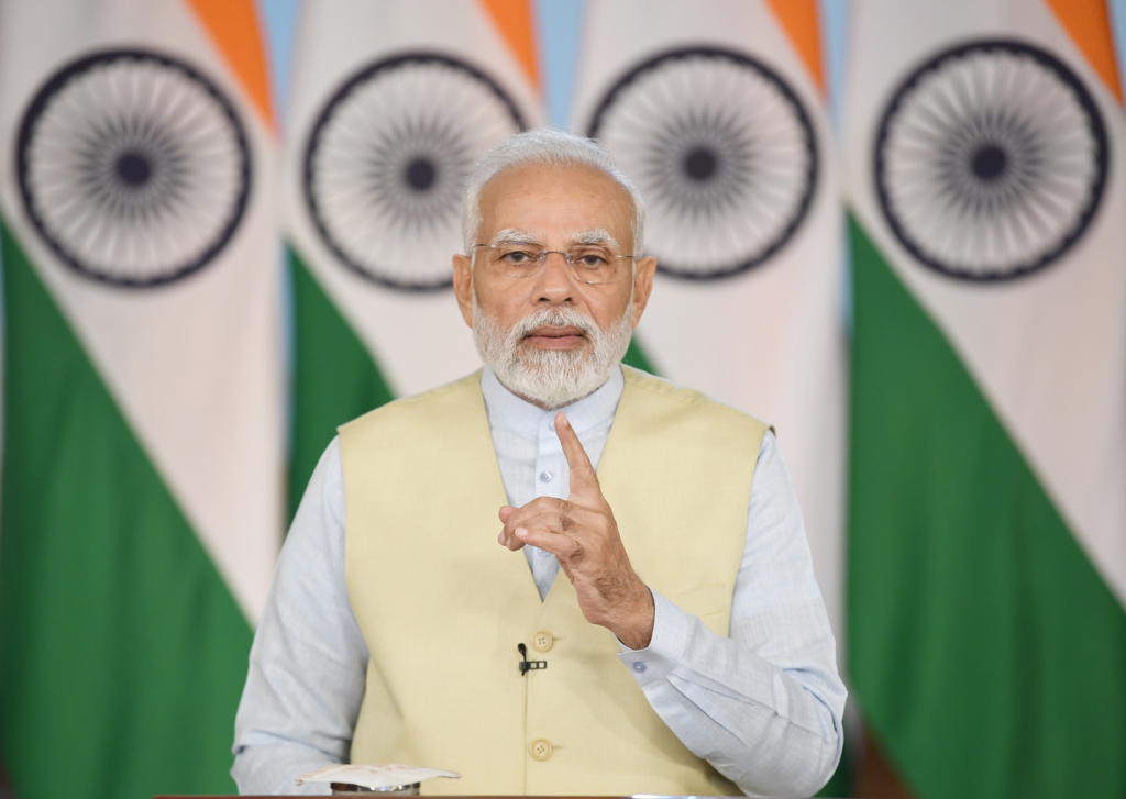 पुराने तथा अप्रासंगिक कानूनों में समय के अनुरूप बदलाव करने या उन्हें रद्द करने की जरूरत है- नरेन्द्र मोदी