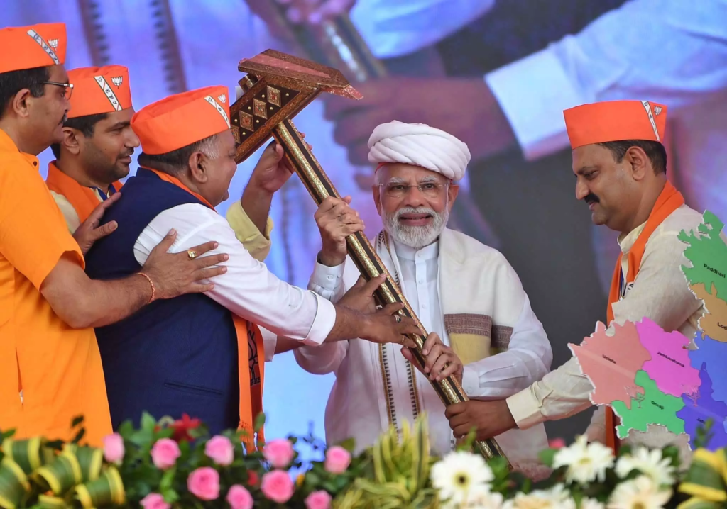 भ्रष्टाचारियों के खिलाफ कार्रवाई पर बोले पीएम मोदी, ‘हम जेपी के नक्शेकदम पर चल रहे हैं’