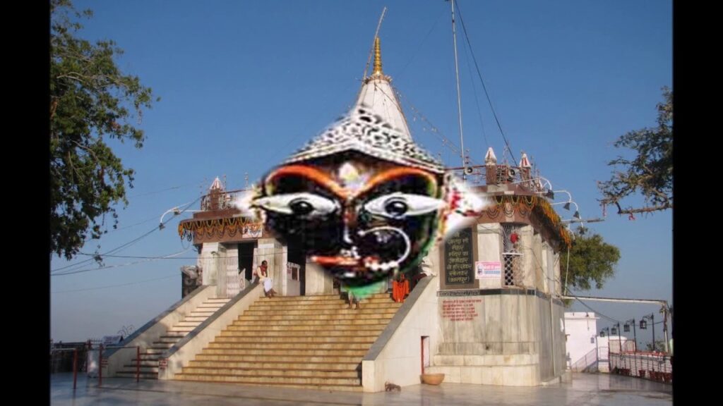 मेहर देवी का मंदिर __ये है माँ शारदा का इकलौता मंदिर, यहाँ आज भी आते हैं आल्हा और उदल