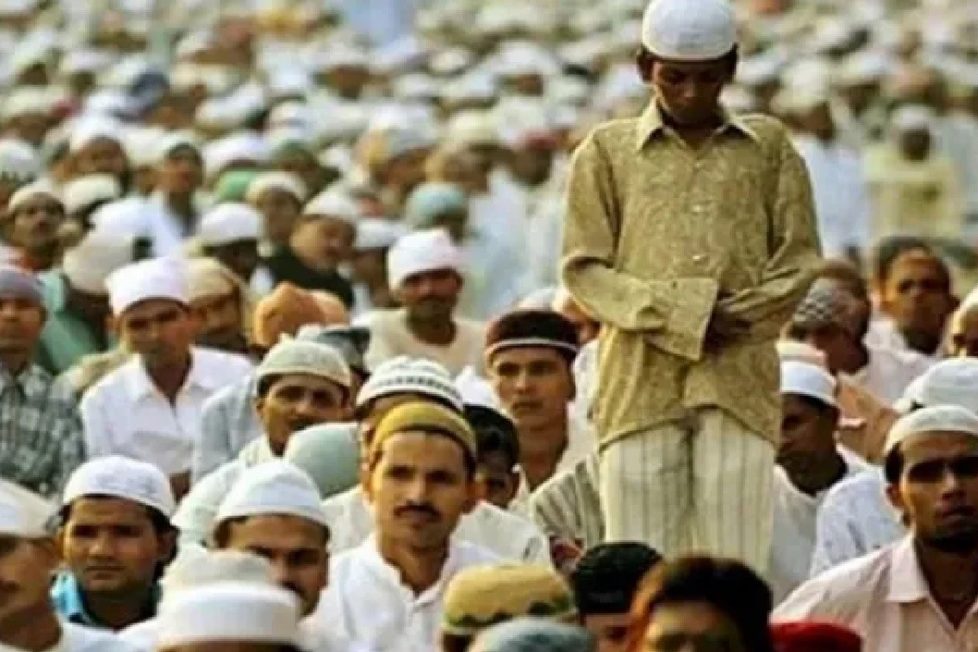 देश में घृणा कौन फैला रहा है?