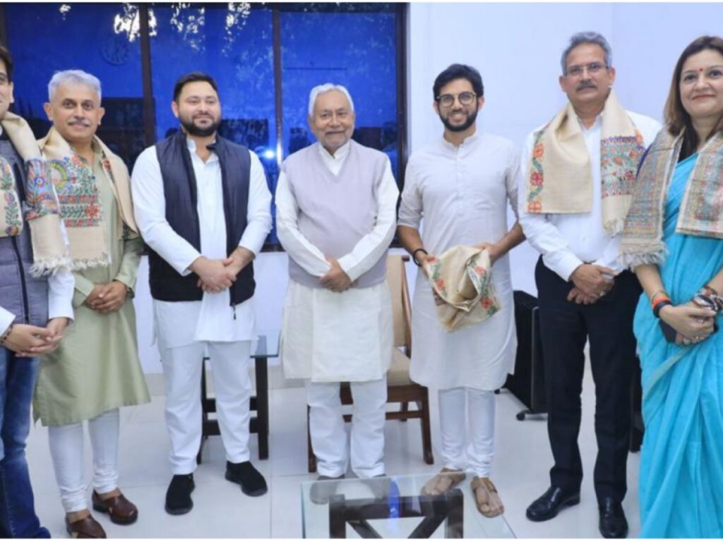 तेजस्वी यादव और सीएम नीतीश कुमार से मिलने पटना पहुंचे आदित्य ठाकरे