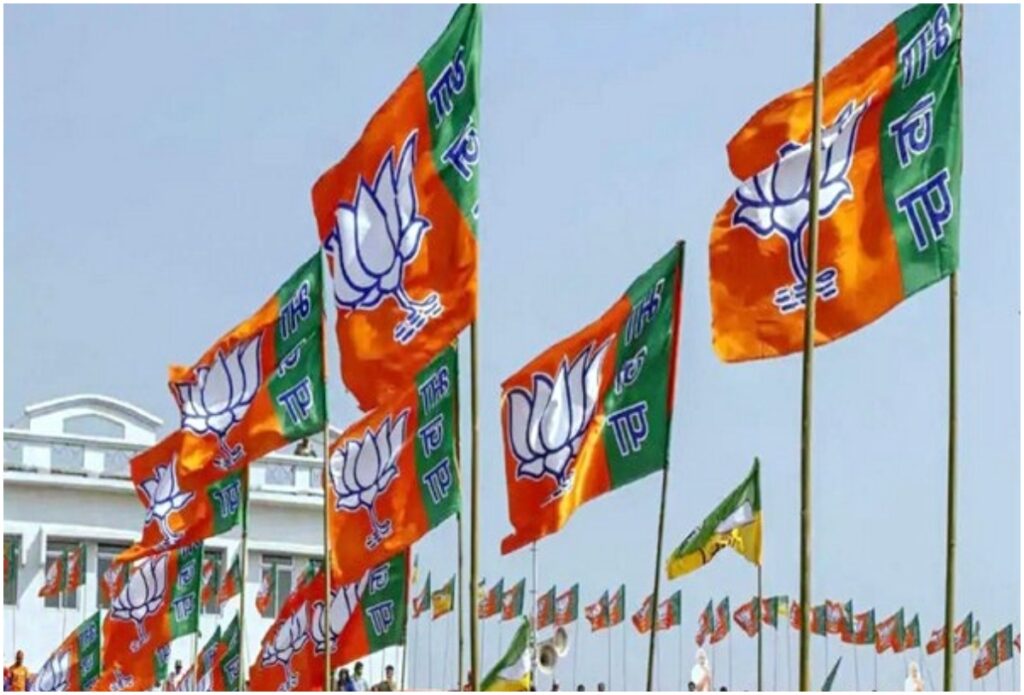 विधानसभा चुनाव से पहले भाजपा की बड़ी कार्रवाई, 12 और बागी नेताओं को पार्टी से किया बाहर