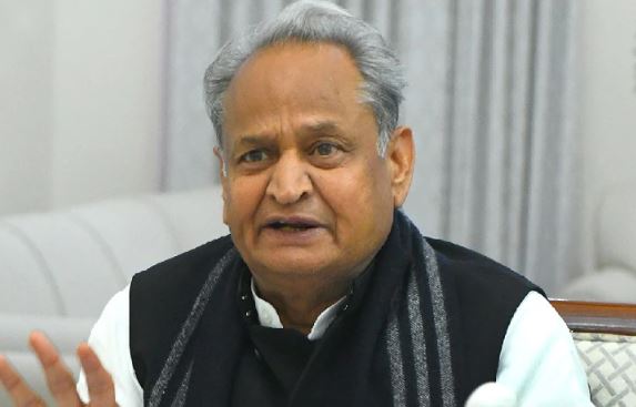 श्रद्धा हत्याकांड पर सीएम गहलोत की फिसली जुबान, हत्याकांड को बोले हादसा