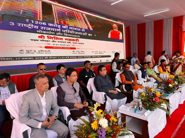 नितिन गडकरी ने सिलीगुड़ी में 1206 करोड़ रुपये की 3 राष्ट्रीय राजमार्ग परियोजनाओं का किया उद्घाटन और शिलान्यास