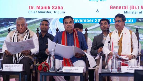 लगभग 50 वे-साइड सुविधाएं और 50 व्यू -पॉइंट भी विकसित किए जा रहे – नितिन गडकरी
