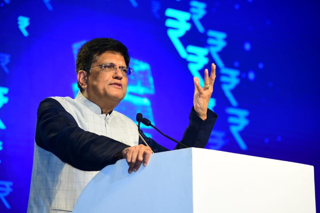 वैश्विक आर्थिक अनिश्चितता के बीच भारत विश्व अर्थव्यवस्था में एक चमकता हुआ स्थान है: केंद्रीय वाणिज्य और उद्योग मंत्री