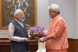 जम्मू एवं कश्मीर के उपराज्यपाल ने प्रधानमंत्री मोदी से की मुलाकात