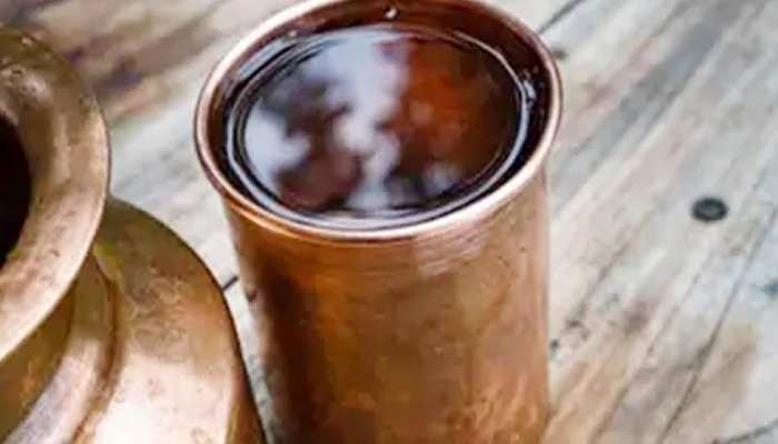 बोल बोल रानी, कित्ता कित्ता पानी, ताँबे के बर्तन में इत्ता इत्ता पानी….