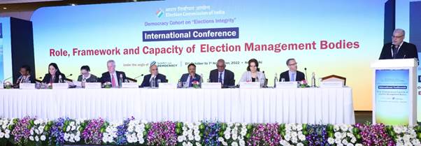 निर्वाचन प्रबंधन निकाय (ईएमबी) सामूहिक कार्रवाई द्वारा लोकतांत्रिक मानकों और प्रक्रियाओं को मजबूत बनाएंगे: निर्वाचन आयुक्त अनूप चन्द्र पाण्डेय