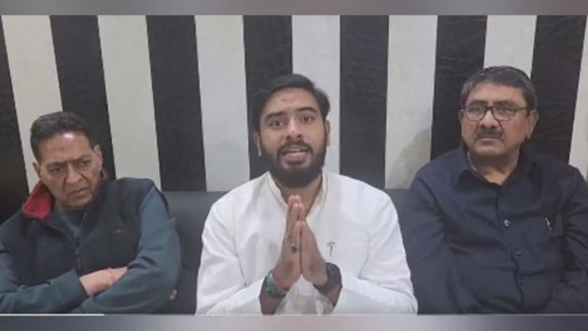 पार्टी की अदला-बदली कर रहे अली मेंहदी, आप ज्वाइन करने के कुछ घंटों बाद ही वापस कांग्रेस में शामिल