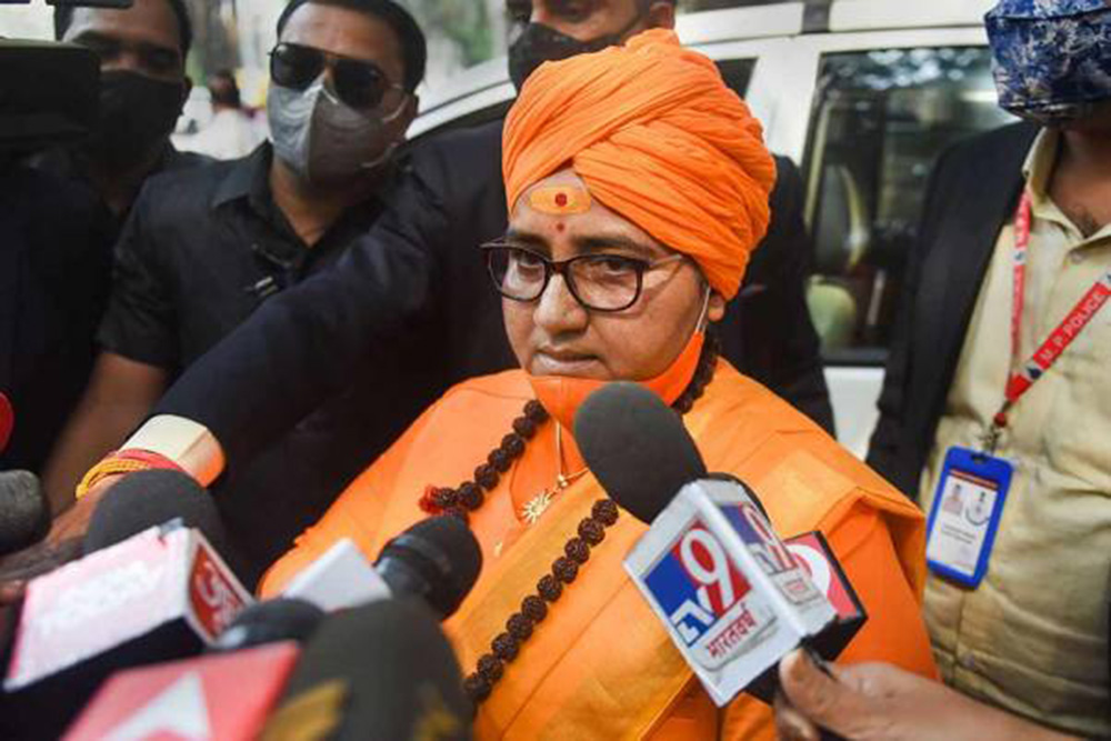 अपनी गरिमा का अपमान करने वालों को जवाब देने का हिंदुओं को अधिकार: प्रज्ञा ठाकुर