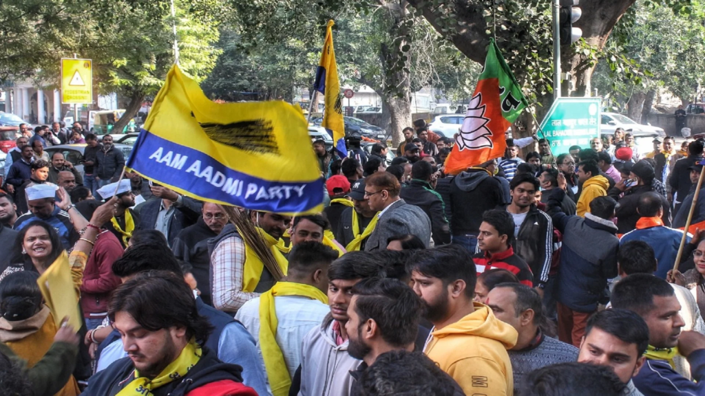 124 सीटों पर जीती AAP, भाजपा के खाते में 97 सीटें