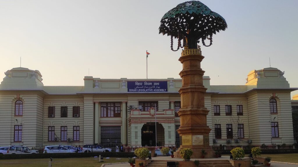 बिहार विधानसभा के शीतकालीन सत्र का आखिरी दिन: बीजेपी विधायकों ने सारण शराबकांड में की मुआवजे की मांग