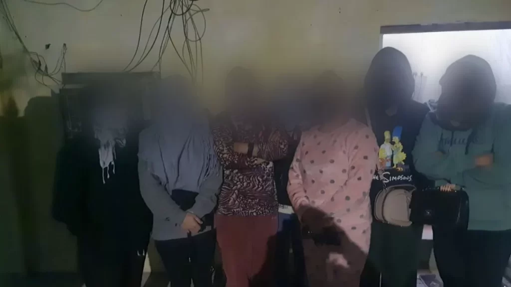 स्पा सेंटर के नाम पर वेश्यावृति: टूरिस्ट वीजा पर आगरा में थाईलैंड की युवतियां करती है देह व्यापार, व्हाट्सएप ग्रुप से चलता है यह धंधा