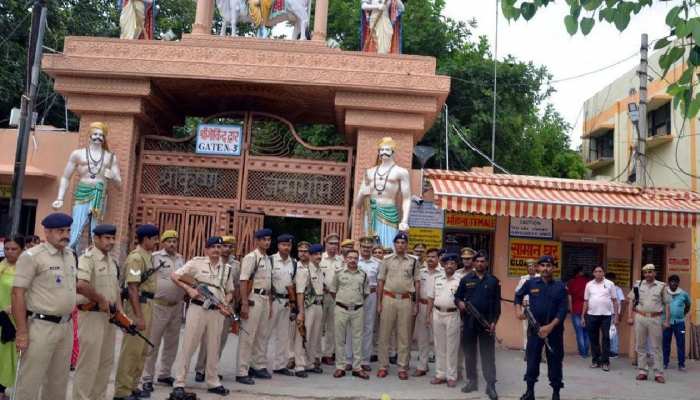 मथुरा की ईदगाह मस्जिद में हनुमान चालीसा के पाठ के ऐलान के बाद प्रशासन अलर्ट