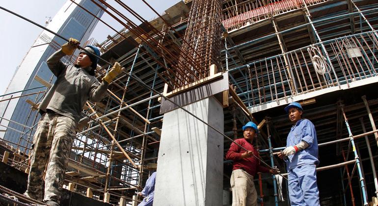 प्रवासी कामगारों के मानवाधिकारों की रक्षा सुनिश्चित किये जाने पर बल