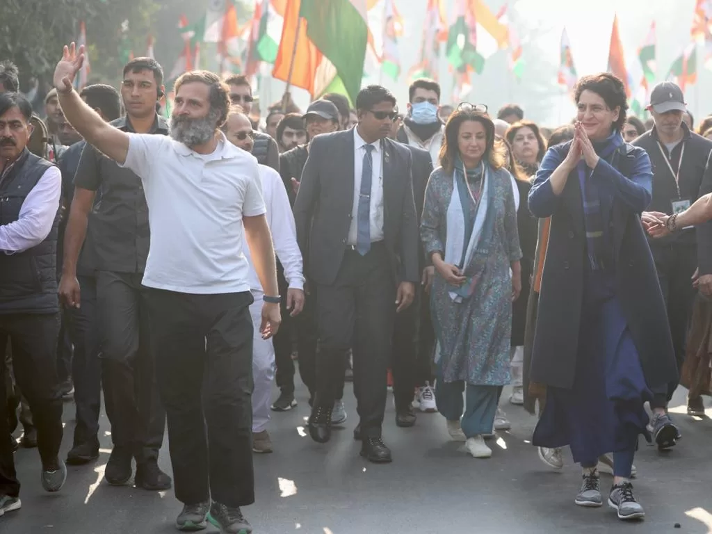 कांग्रेस नेता राहुल गांधी को दिशा निर्देशों के अनुसार पूरी सुरक्षा दी गई- सीआरपीएफ