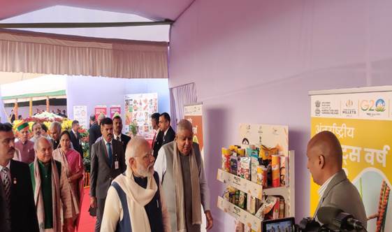 प्रधानमंत्री मोदी समेत कई नेताओं ने संसद में किया लंच, मिलेट्स से तैयार व्यंजन का लिया आनंद