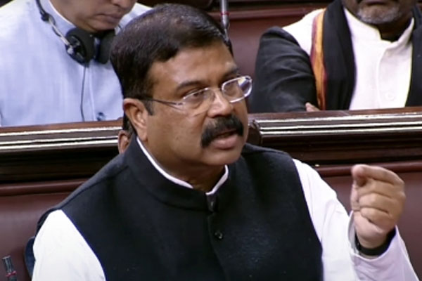 राज्य सरकारें यह सुनिश्चित करें कि स्कूलों के सभी शौचालय इस्तेमाल करने लायक है या नही: केंद्र सरकार