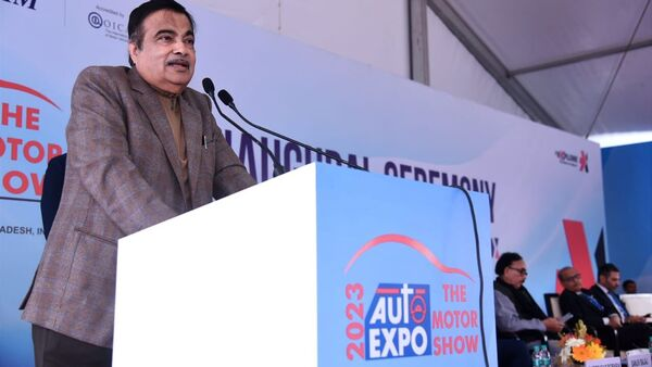 भारत का अगले 10 वर्षों में ऊर्जा का अगला निर्यातक बनने का लक्ष्य: नितिन गडकरी